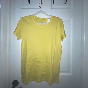 Gap tee